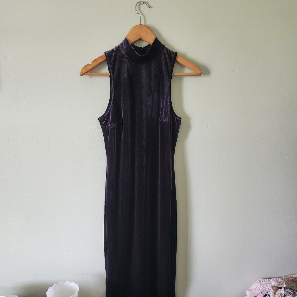 Regal high-necked purple velvet dress